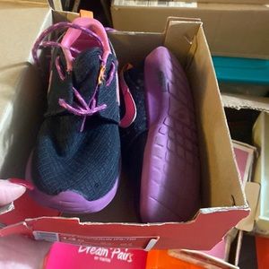 Nike rosherun size 13c